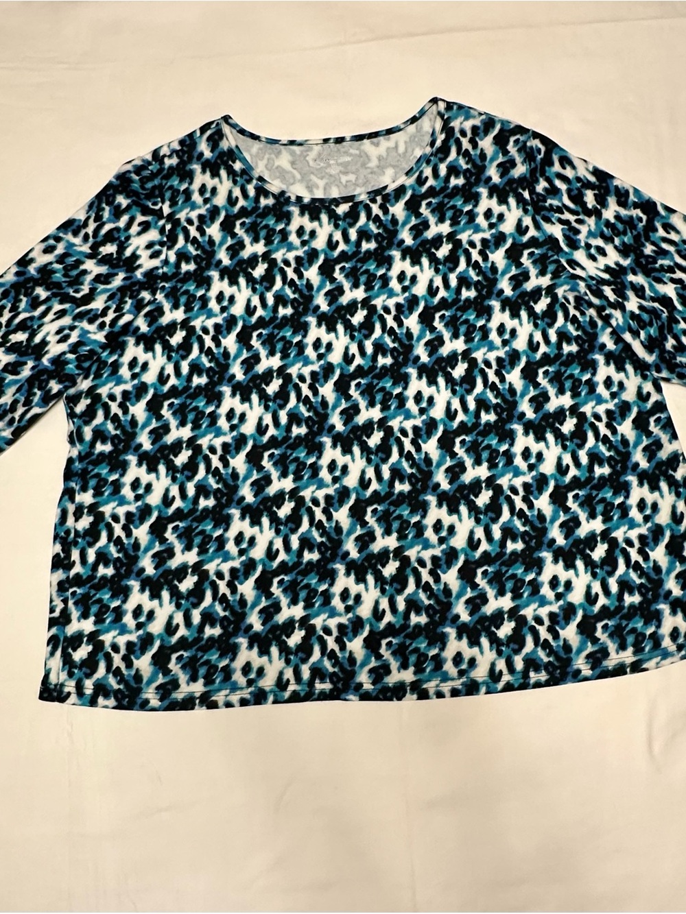 Kim Rogers Women’s Teal and Black Leopard Print 3/4 Sleeve Top